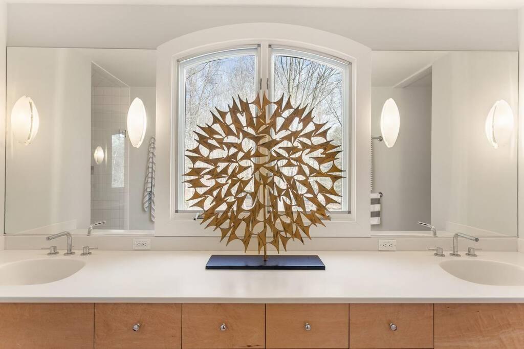 The Sanctuary At Deer Dune , Saugatuck Exterior photo
