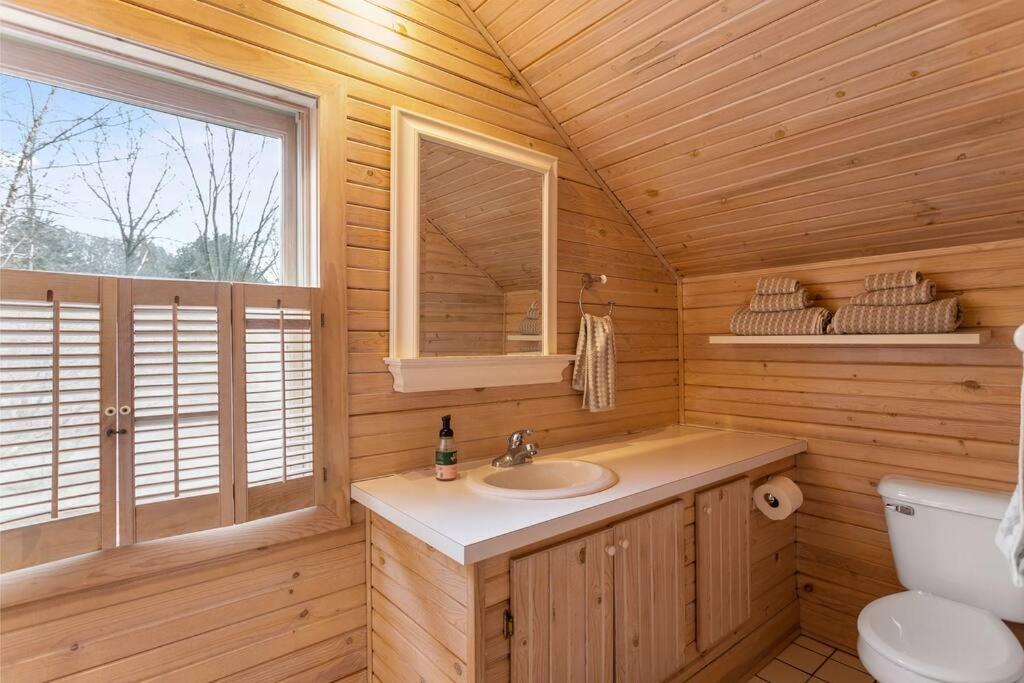 The Sanctuary At Deer Dune , Saugatuck Exterior photo